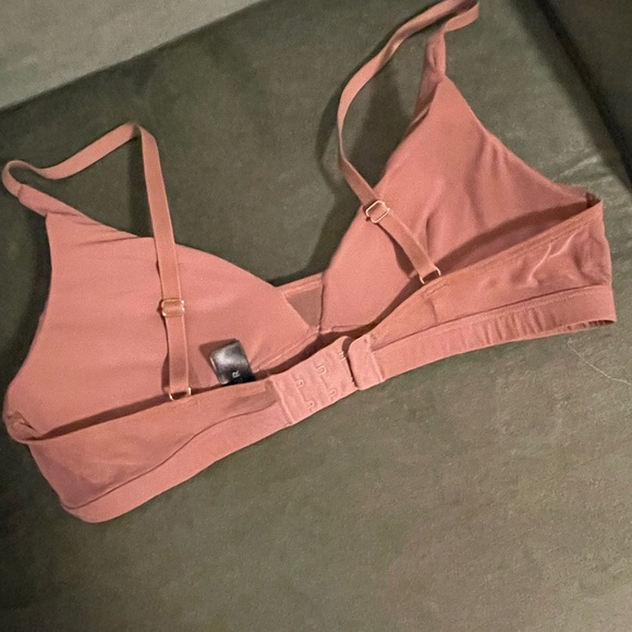 2 Pepper Limitless Wirefree Scoop bra Size M - Picture 8 of 15